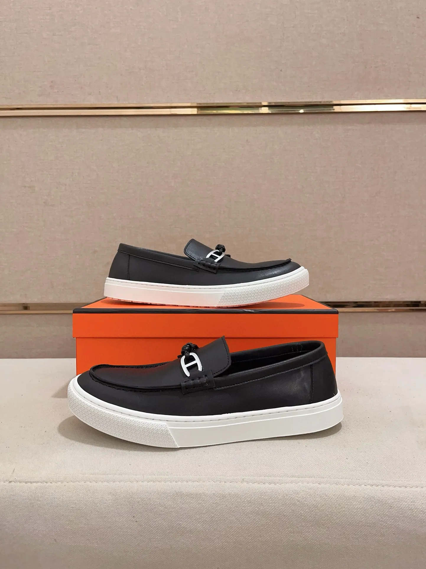 Men's clothing and shoes💰: 400💰《HERMES》【Classic Original Version】Hermès; Top 🔝 Purchasing Agency 🔍🔍Latest 🇺🇸Sold simultaneously at counters, original imported from Italy ▲▲Cow leather▲ ▲Exquisite workmanship (Italian 🇮🇹imported water-dyed 🐂cowhide lining) sole: original sole provided by the original factory, ⚠️exclusive double-layer activity·TPR·rubber·combined molded outsole; Code number: 36-46